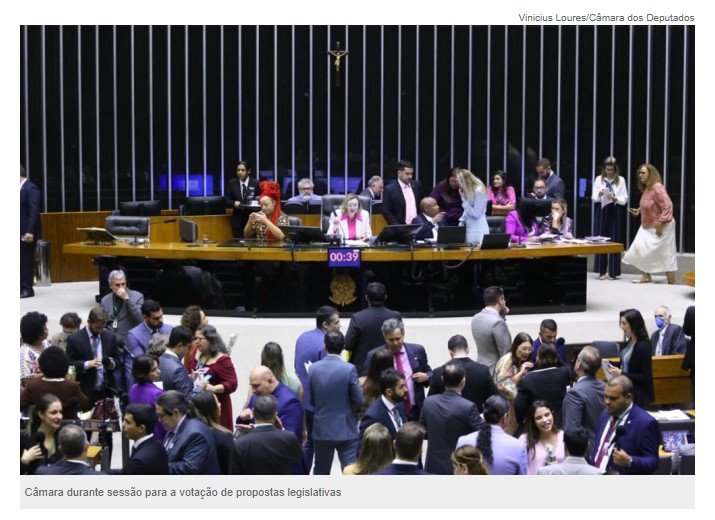 Deputados aprovam controle sobre licitações em votação relâmpago
