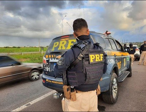 Concurso PRF 2024: 5.125 vagas solicitadas para nível médio e superior com remuneração inicial de R$ 9.899,88