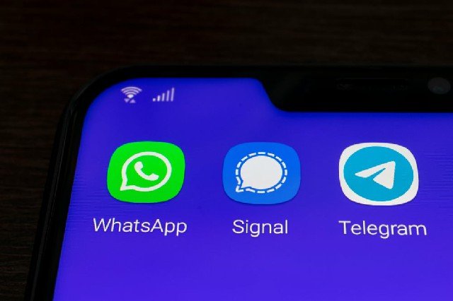 Signal e WhatsApp: quais as diferenças entre os dois apps