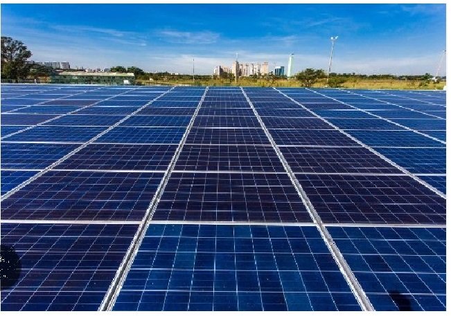 Associação de usinas solares a eólicas pode ser uma oportunidade para o mercado
