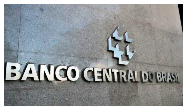 Banco Central Confirma Falência De Dois Bancos: Como Ficarão Os Clientes?
