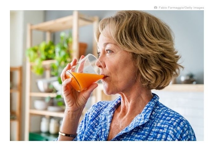 Suco anti-inflamatório e antioxidante turbina memória e dá disposição