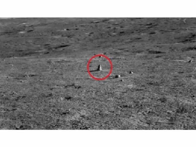 Estranha rocha pontiaguda descoberta na Lua por sonda chinesa é investigada