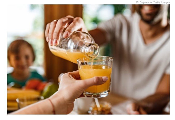 Suco rico em colágeno: aprenda receita que ameniza dores e reduz rugas