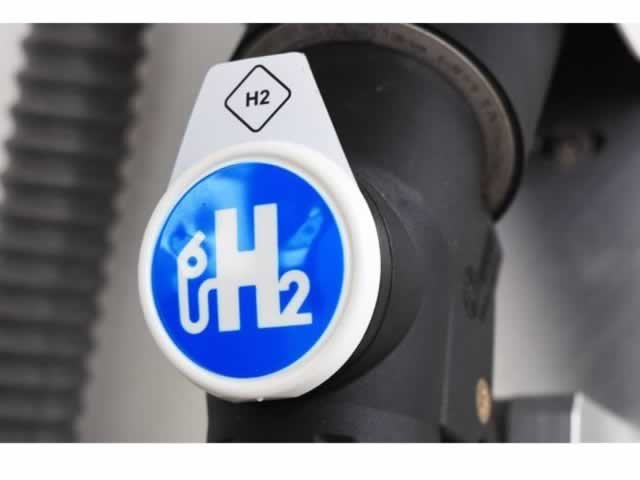 Pasta de hidrogênio pode substituir gasolina em motos e carros
