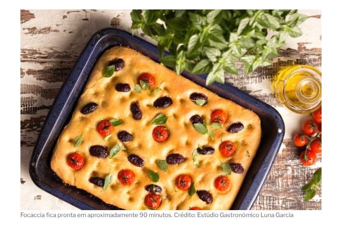 Focaccia de azeitona, tomate cereja e manjericão: veja receita