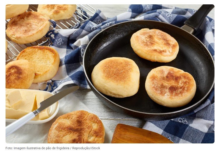 Pão Fit de Aveia com Orégano: Feito em poucos minutos na frigideira