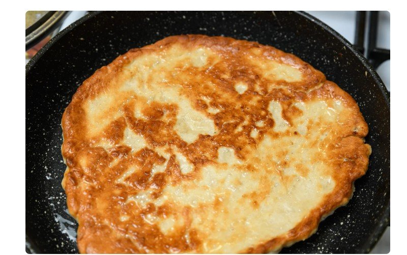 Na frigideira! Pãozinho de banana com aveia sem açúcar: doce na medida certa e ideal para o café da manhã