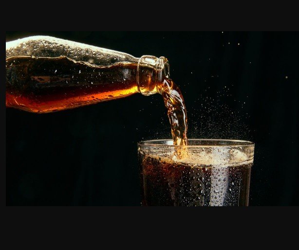 Coca-Cola e água do mar para abastecer carros: estudo aponta que hidrogênio sintético é solução viável para o futuro
