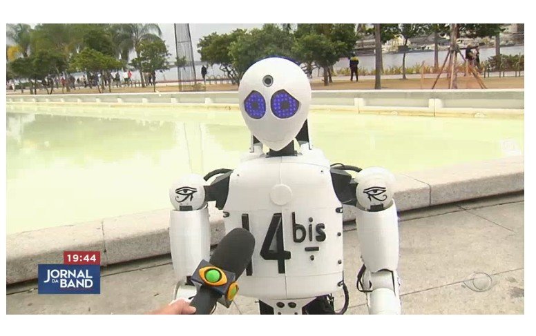 Robôs humanoides são vendidos em lojas na China; Brasil também desenvolve projetos na área