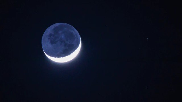 LUZ CINÉREA: COMO VER A PARTE ESCURA DA LUA CRESCENTE ESSE ANO?