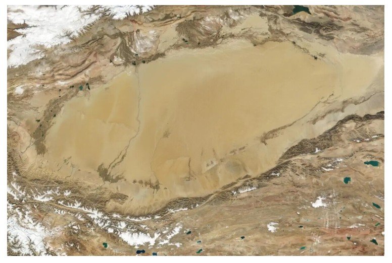Durante milênios, os humanos evitaram atravessar o hostil Deserto de Taklamakan; hoje, a China cria milhares de toneladas de peixes ali