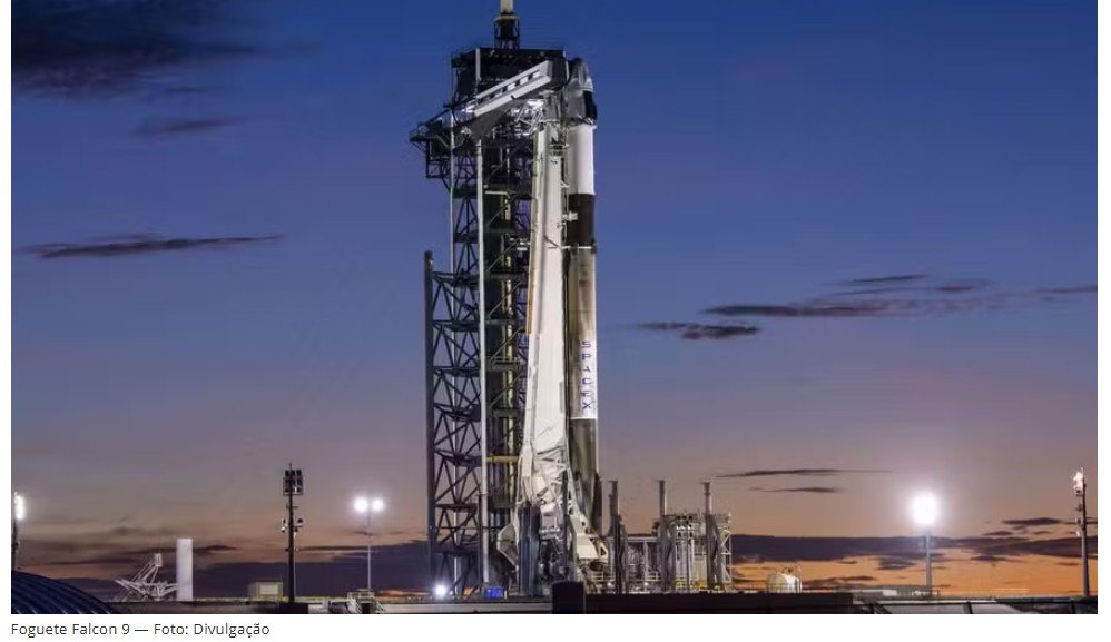 Parte de foguete espacial de Musk colidirá com a Lua na quarta; impacto deve criar nova cratera