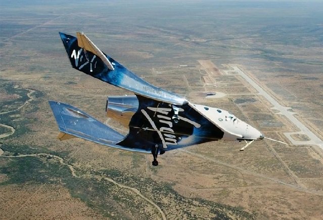 Richard Branson sorteia viagem turística ao espaço; veja como participar