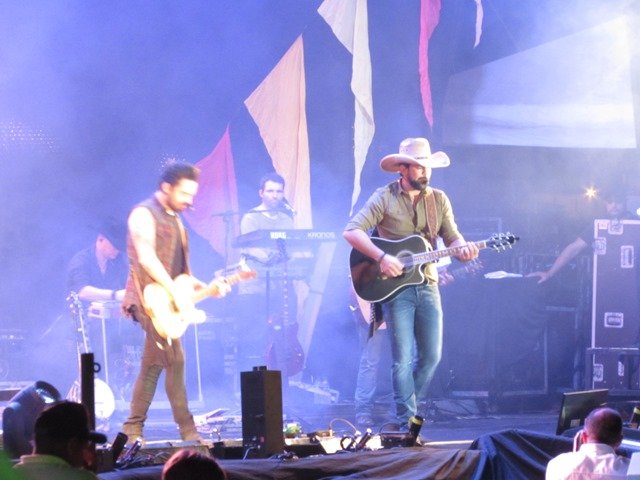 Show da Dupla Fernando & Sorocaba