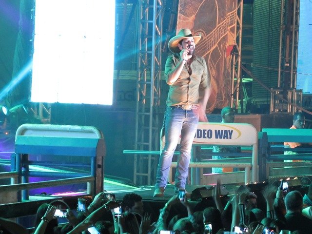 Show da Dupla Fernando & Sorocaba