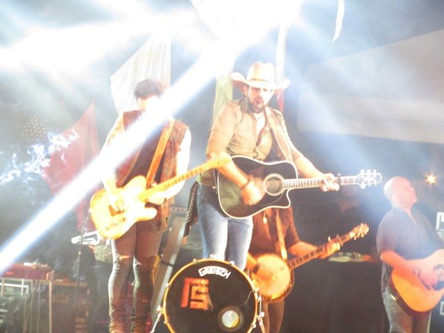 Show da Dupla Fernando & Sorocaba