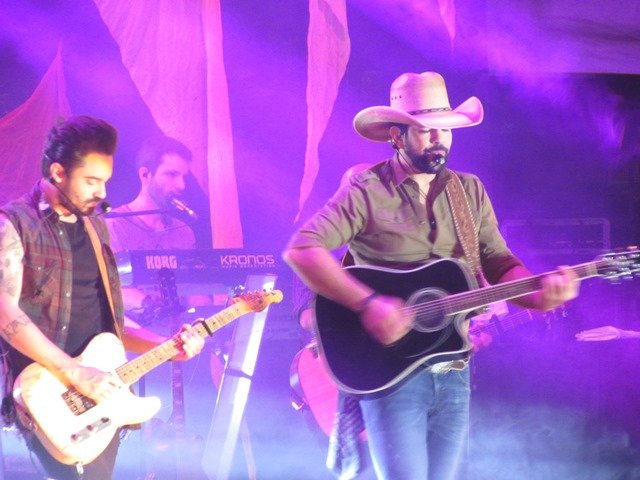 Show da Dupla Fernando & Sorocaba