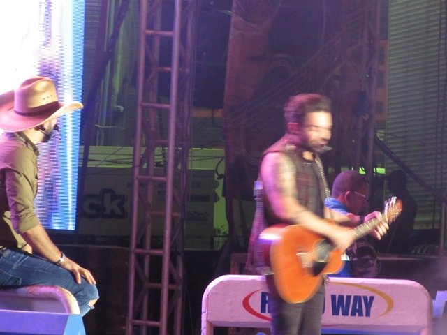 Show da Dupla Fernando & Sorocaba parte 02