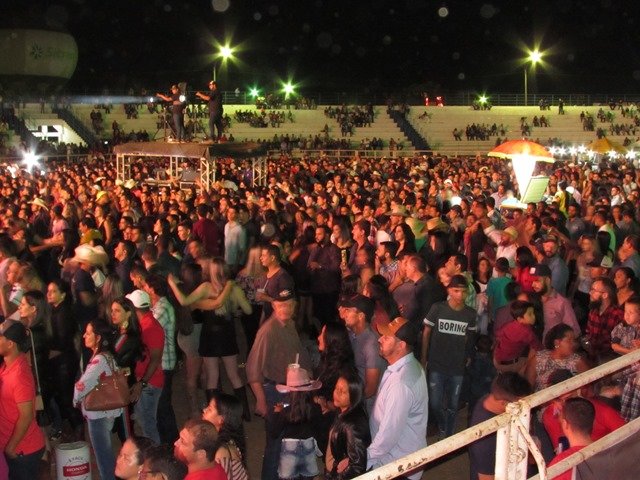 Show da Dupla Fernando & Sorocaba parte 02