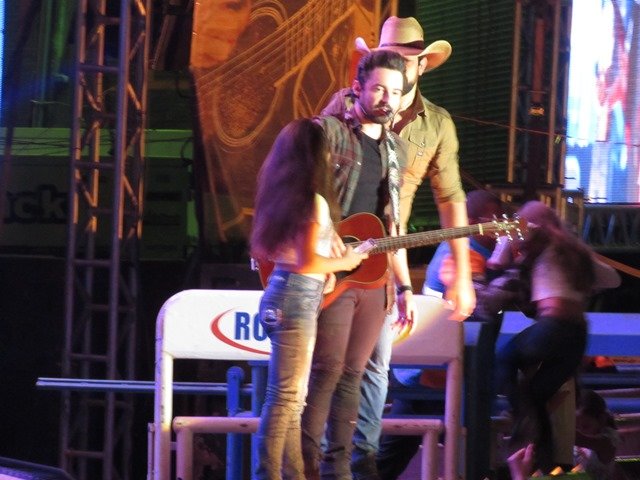 Show da Dupla Fernando & Sorocaba parte 02