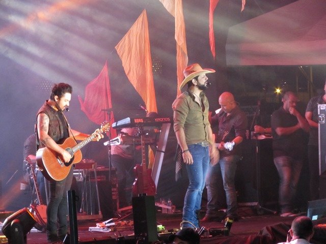 Show da Dupla Fernando & Sorocaba parte 02