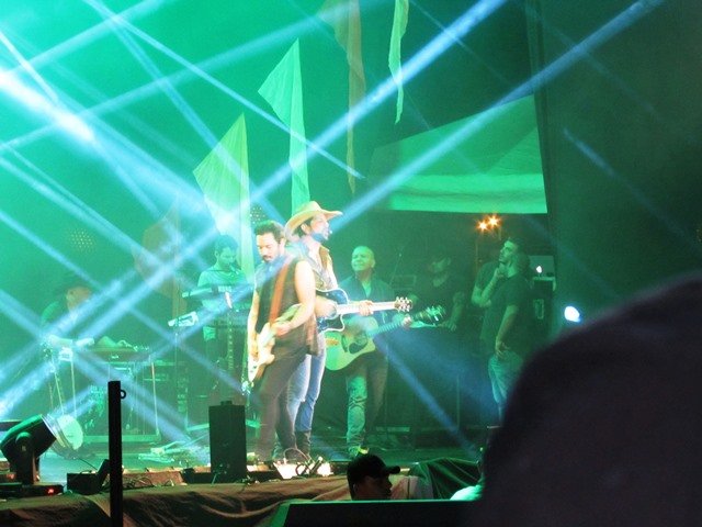 Show da Dupla Fernando & Sorocaba parte 02