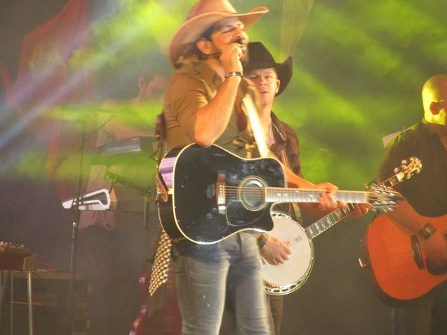 Show da Dupla Fernando & Sorocaba parte 02