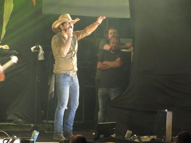 Show da Dupla Fernando & Sorocaba parte 02