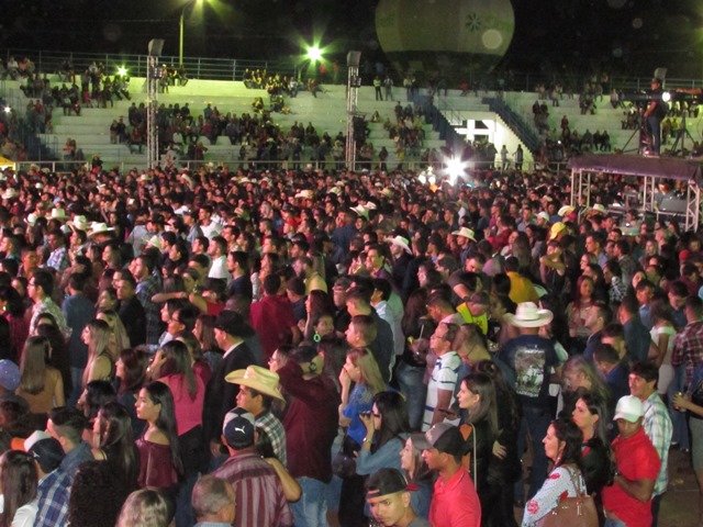 Show da Dupla Fernando & Sorocaba parte 02