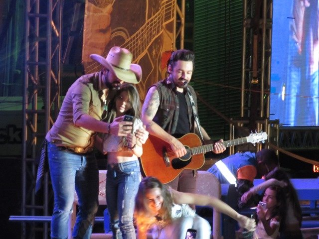 Show da Dupla Fernando & Sorocaba parte 02