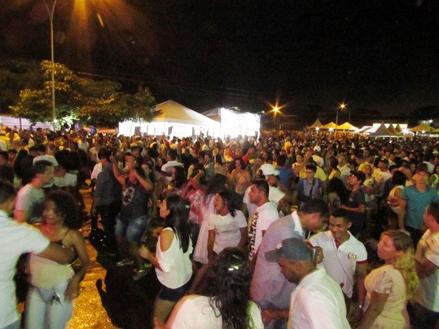 1º Reveillon Lago Pioneiros Colider parte 01