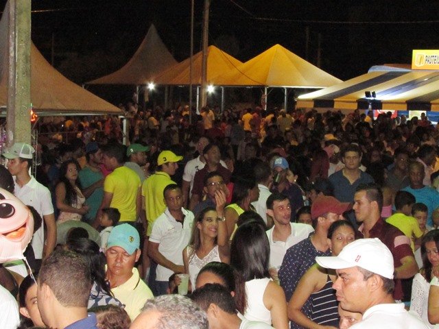 1º Reveillon Lago Pioneiros Colider parte 01