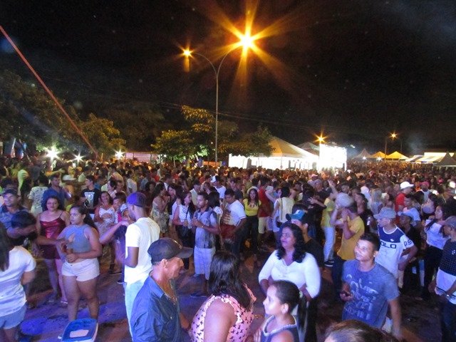 1º Reveillon Lago Pioneiros Colider parte 01