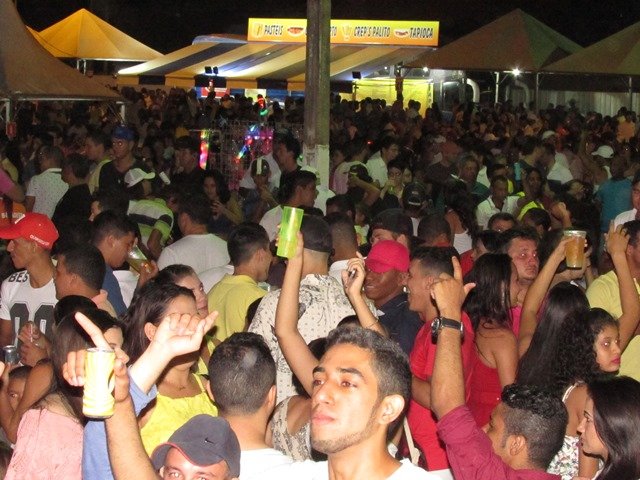 1º Reveillon Lago Pioneiros Colider parte 01