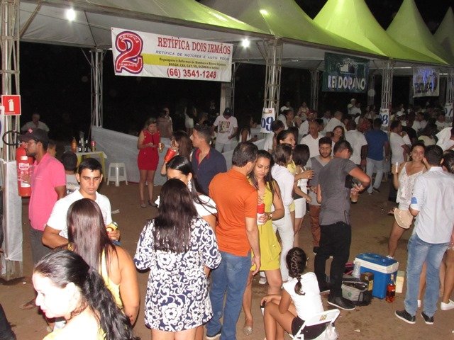 1º Reveillon Lago Pioneiros Colider parte 01
