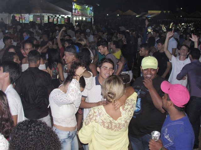 1º Reveillon Lago Pioneiros Colíder parte 02