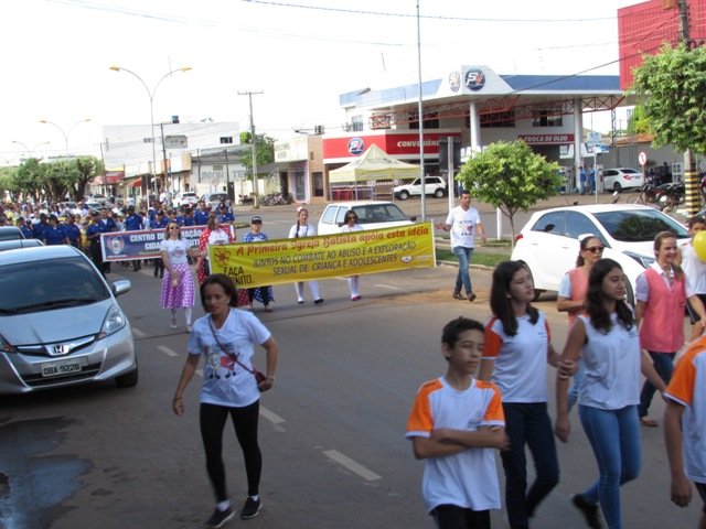 Passeata Faça Bonito