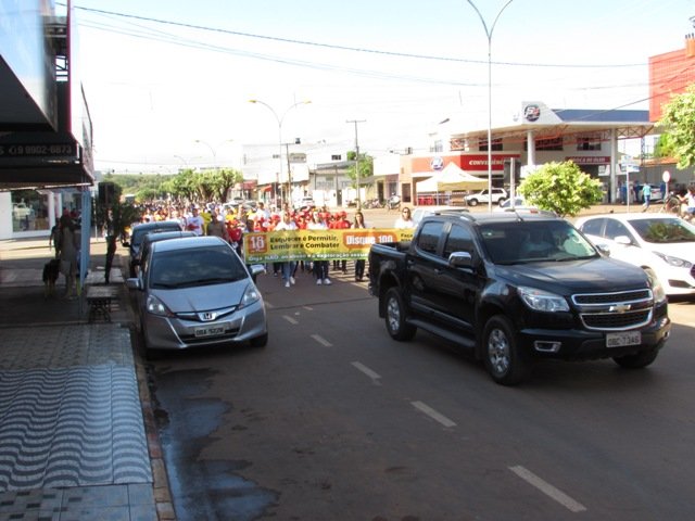 Passeata Faça Bonito