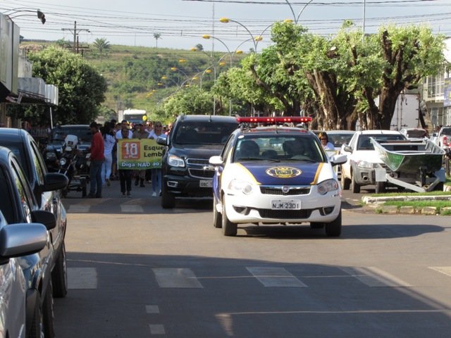 Passeata Faça Bonito