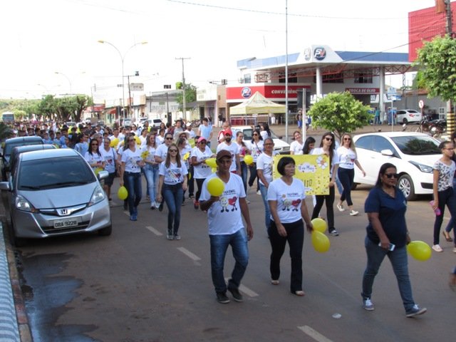 Passeata Faça Bonito