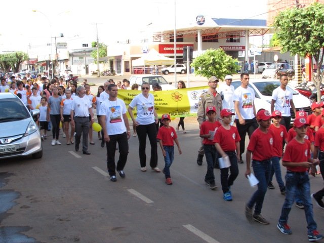 Passeata Faça Bonito