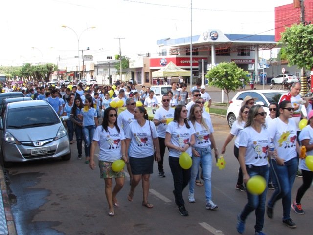 Passeata Faça Bonito