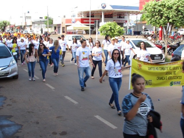 Passeata Faça Bonito 02
