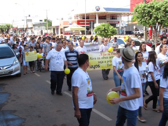 Passeata Faça Bonito 02