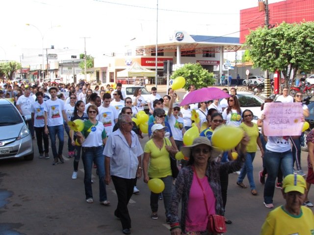 Passeata Faça Bonito 02