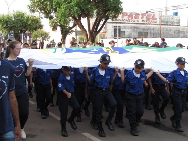 Desfile 7 de Setembro Colider parte 001