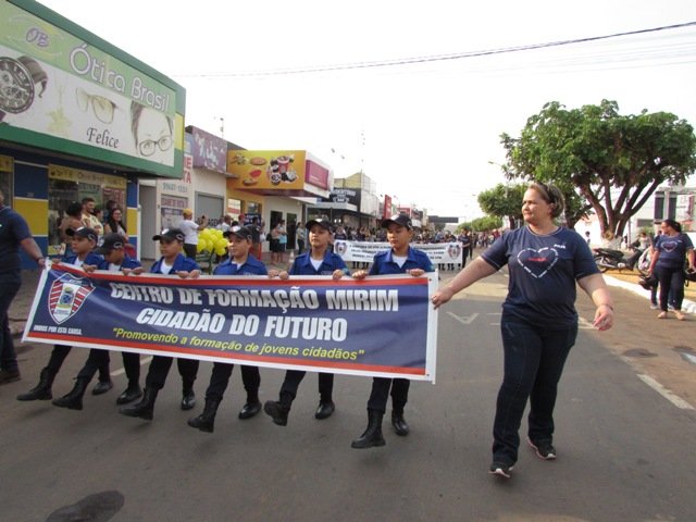 Desfile 7 de Setembro Colider parte 001
