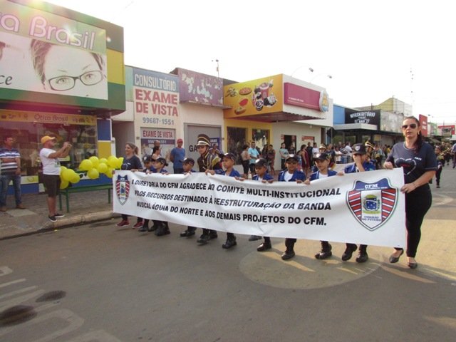 Desfile 7 de Setembro Colider parte 001