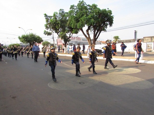 Desfile 7 de Setembro Colider parte 001